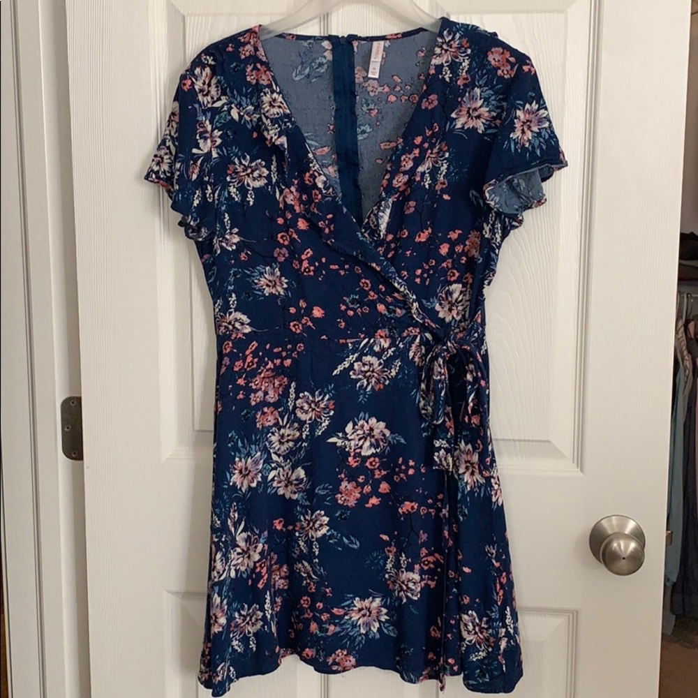 Xhilaration short sleeve sundress
